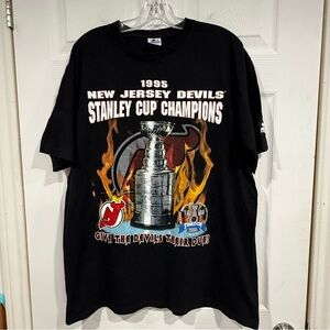 New Jersey Devils Stanley Cup Champions T-Shirt